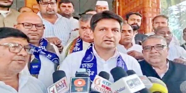 जींद : हरियाणा में एचपीएससी के माध्यम से बाहर के युवा लग रहे नाैकरी : दीपेंद्र हुड्डा