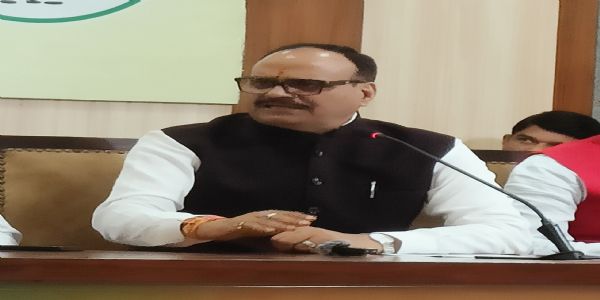 एआई समिट में कांग्रेस की 