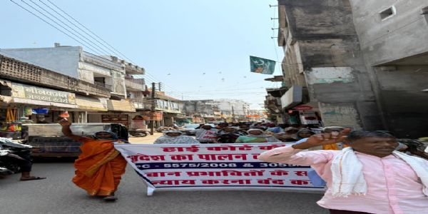 विधानसभा घेराव के लिए निकले डूबान प्रभावित, सिहावा चौक में रोेके जाने से बढ़ा आक्राेश