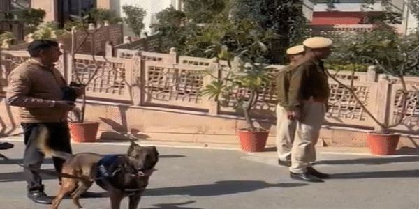 हाईकोर्ट को फिर मिली बम से उड़ाने की धमकी