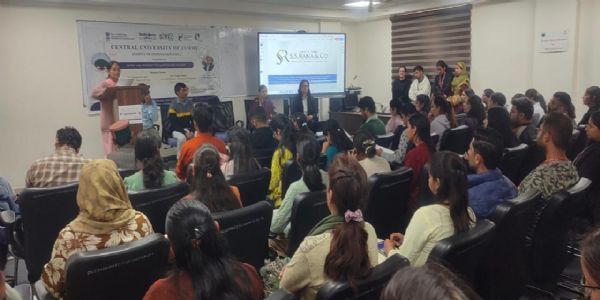 पेटेंट व कॉपीराइट पर कार्यशाला सम्पन्न : शोधार्थियों को बौद्धिक संपदा संरक्षण की कानूनी प्रक्रिया की दी विस्तृत जानकारी