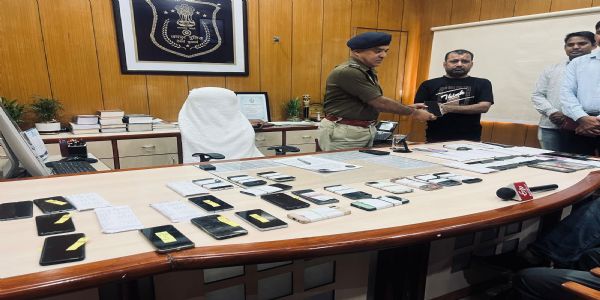 ऑपरेशन वज्र प्रहार 2.0: पुलिस ने साइबर ठगों के चंगुल से छुड़ाए 1.43 करोड़