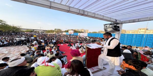 जयपुर में माली-सैनी समाज का प्रदर्शन, 12 प्रतिशत आरक्षण की मांग पर आंदोलन स्थगित