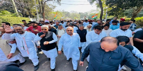 मनरेगा का नाम बदलने के विरोध में कांग्रेस ने चंडीगढ़ में किया प्रदर्शन