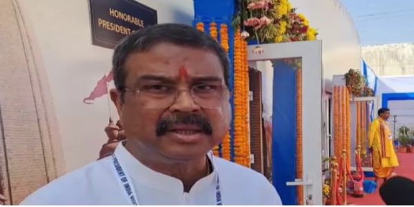 केंद्रीय शिक्षा मंत्री धर्मेंद्र प्रधान