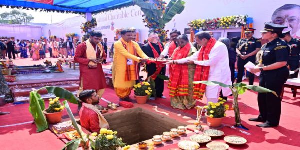 जमशेदपुर दौरे पर राष्ट्रपति द्रौपदी मुर्मू, जगन्नाथ मंदिर निर्माण स्थल पर किया भूमि पूजन