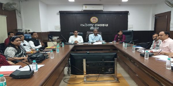 सीहोरः जिले में एक अप्रैल से अब तक अवैध खनिज के 306 प्रकरण दर्ज, 1.27 करोड़ का अर्थदंड अधिरोपित