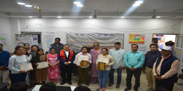 पर्यावरण संरक्षण पर पोस्टर प्रतियोगिता आयोजित