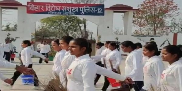 पुलिस सप्ताह पर बीएसएपी बटालियन 12 और 15 में खेलकूद व स्वच्छता अभियान का आयोजन