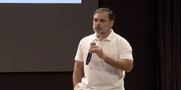 लोकतंत्र में सवाल पूछना, अपनी बात रखना नागरिकों का अधिकारः राहुल गांधी