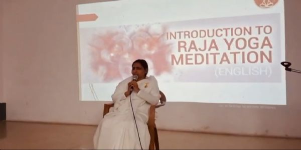 लोग सच्ची खुशी की तलाश कर रहे भौतिक वस्तुओं में : बीके अरविंद