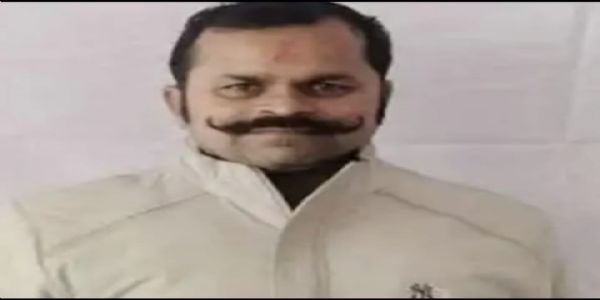 कोरोना काल मे मिडडे मील में घपला करने के आराेप में दो प्रभारी सस्पैंड