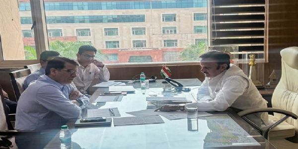 मप्रः उप मुख्यमंत्री शुक्ल ने की रीवा में विमानन सेवाओं के विस्तार और सुदृढ़ीकरण कार्यों की समीक्षा