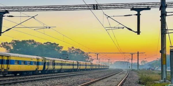 रामपुरहाट-साहिबगंज और साहिबगंज-भागलपुर के बीच मेमू पैसेंजर ट्रेनों की समय में बदलाव