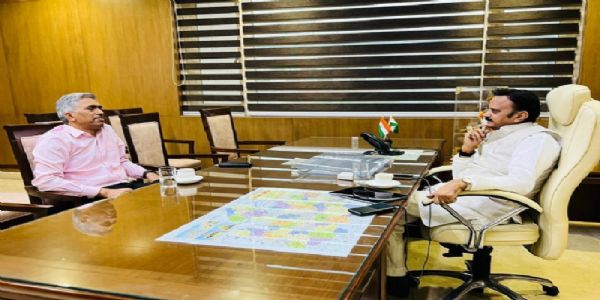 मप्रः उप मुख्यमंत्री शुक्ल ने की रीवा में अमृत योजना के कार्यों की समीक्षा