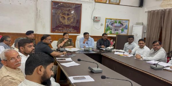 चैत्र नवरात्र मेला तैयारी: सीवर बहने पर दंड, शराब दुकानों पर सीसीटीवी अनिवार्य