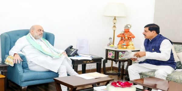 मप्र के मुख्यमंत्री ने दिल्ली में केन्द्रीय गृह मंत्री अमित शाह से की सौजन्य भेंट