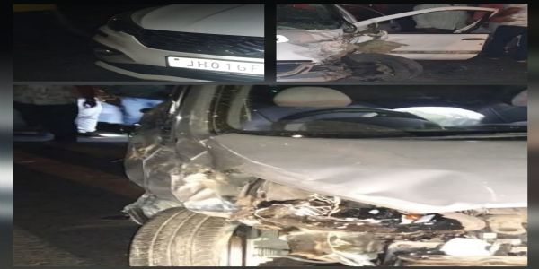 नामकुम में तीन कार की आपस में टक्कर, तीन घायल