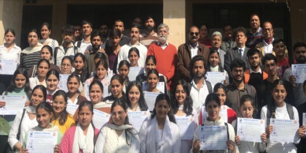 जीडीसी कठुआ में राष्ट्रीय विज्ञान दिवस पर पोस्टर प्रतियोगिता आयोजित