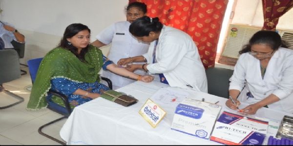 स्वास्थ्य शिविर में पूर्वोत्तर रेलवे के 33 अधिकारियों ने करायी जांचें