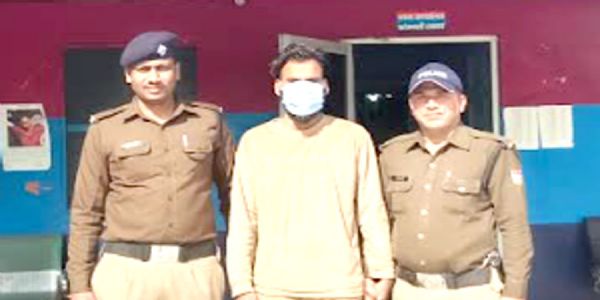 नाबालिग से दुष्कर्म का आरोपित गिरफ्तार