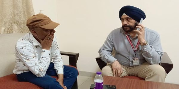 ईओडब्ल्यू ने नगर निगम के बाबू को रिश्वत लेते रंगे हाथों किया गिरफ्तार