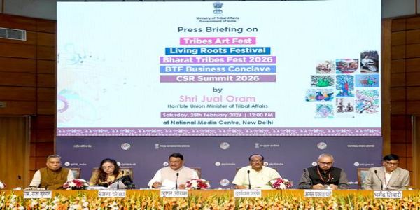 जनजतीय मामलों के मंत्री जुएल ओराम जनजतीय मामलों के मंत्री जुएल ओराम