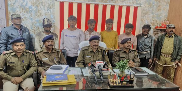 सरस्वती पूजा विसर्जन के दौरान उपद्रव मामले में छह गिरफ्तार