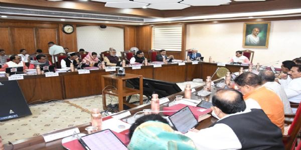 मप्र में ओला-पाला से प्रभावित फसलों का सर्वे कर किसानों को तत्काल उपलब्ध कराएं सहायता राशि : मुख्यमंत्री डॉ. यादव