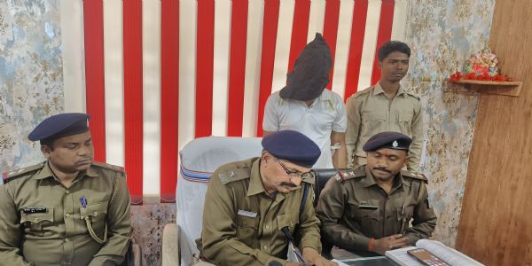 नाबालिग के साथ दुष्कर्म, आरोपित गिरफ्तार