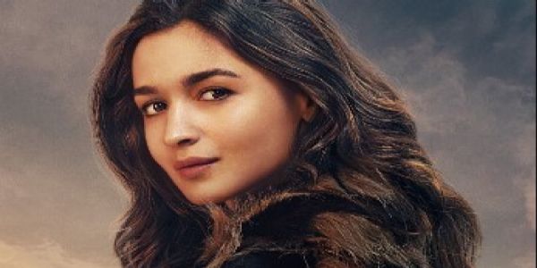 अभिषेक पाठक की हाई-वोल्टेज ड्रामा फिल्म 