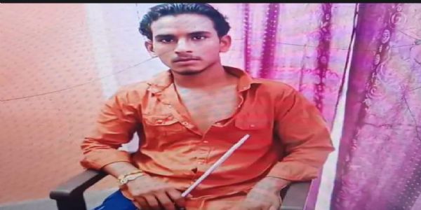 युवक ने सिर में गोली मारकर की आत्महत्या