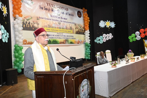 Arun Kumar Inspiring Youth at Yuva Samvad. Arun Kumar Inspiring Youth at Yuva Samvad.