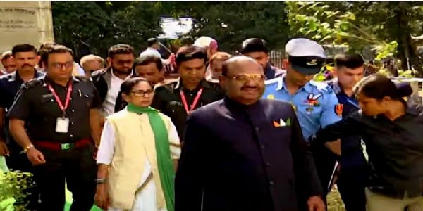 हंगामे के बीच शुरू हुआ बंगाल विधानसभा का बजट सत्र, राज्यपाल ने नहीं पढ़ा पूरा अभिभाषण