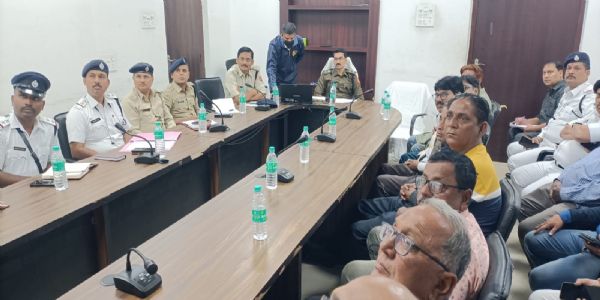 सुव्यवस्थित यातायात व्यवस्था को लेकर विभिन्न संगठनों के साथ बैठक सम्पन्न