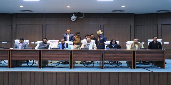 विधानसभा परिसर में सैलरी अकाउंट सुविधाओं पर प्रस्तुतीकरण