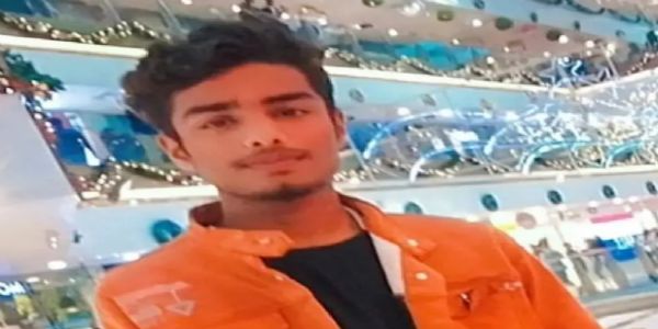 पनकी धाम रेलवे स्टेशन पर छात्र ने ट्रेन के आगे कूदकर दी जान