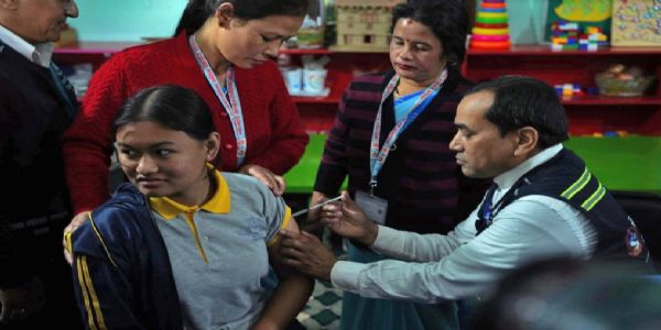 नेपाल सरकार देशभर की 3 लाख बालिकाओं को एचपीवी टीका लगाएगी