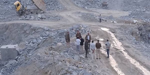 ग्वालियरः जिला प्रशासन ने बिलौआ में जब्त किए 80 डंपर अवैध बोल्डर