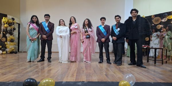 इंडस ग्लोबल स्कूल में 12वीं कक्षा के छात्रों के लिए किया गया विदाई समारोह का आयोजन