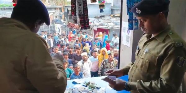 फारबिसगंज पुलिस ने दुकान से 14.63 ग्राम स्मैक सहित कई सामान किया बरामद,दुकानदार फरार