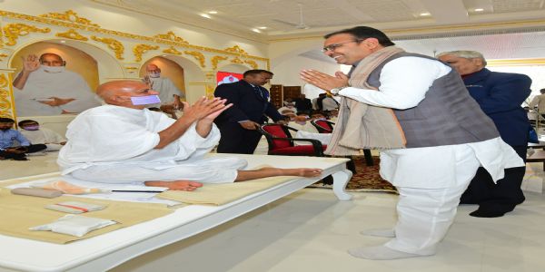 जैन धर्म जीवन जीने की पूर्ण कला, पंच महाव्रत आज भी प्रासंगिक: मुख्यमंत्री