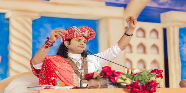 भाव सरल हो तो भगवान का मिलना कठिन नही:अनिरुद्धाचार्य