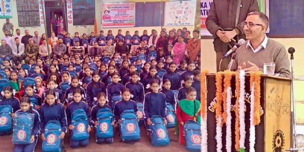 बसोहली में बेटी बचाओ बेटी पढ़ाओ कार्यक्रम आयोजित, डीसी ने छात्राओं को बड़े सपने देखने के लिए किया प्रेरित