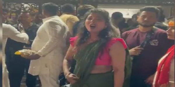 उज्जैनः महाकाल मंदिर में गार्डों और महिला श्रद्धालु के बीच विवाद, थाने में दर्ज कराई शिकायत