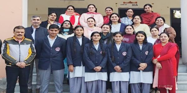 सोनीपत: मंडल स्तरीय कानूनी साक्षरता प्रतियोगिता में खेवड़ा स्कूल का उत्कृष्ट  प्रदर्शन