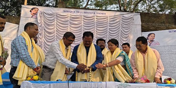 ‘आमादेर पाड़ा, आमादेर समाधान’ परियोजना के तहत विकास कार्यों का शिलान्यास