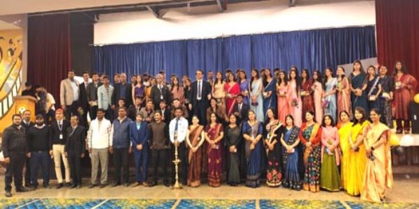 शिक्षा से ही समाज और देश का कर सकते हैं विकास : आशीष रंजन