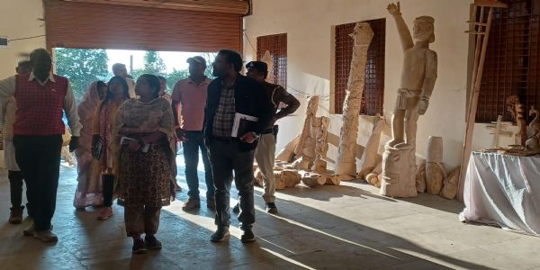 अनूपपुर: बीजापुरी नंबर- 1 में काष्ठ शिल्पियों के वर्कशॉप परिसर मे होगे विकास कार्य