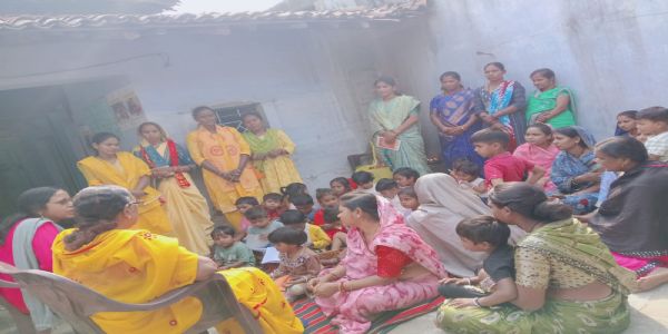 आंगनबाड़ी के 20 बच्चों का हुआ विधिवत विद्यारंभ संस्कार